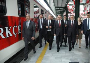 ‘Türkçe milli kimliğimiz'